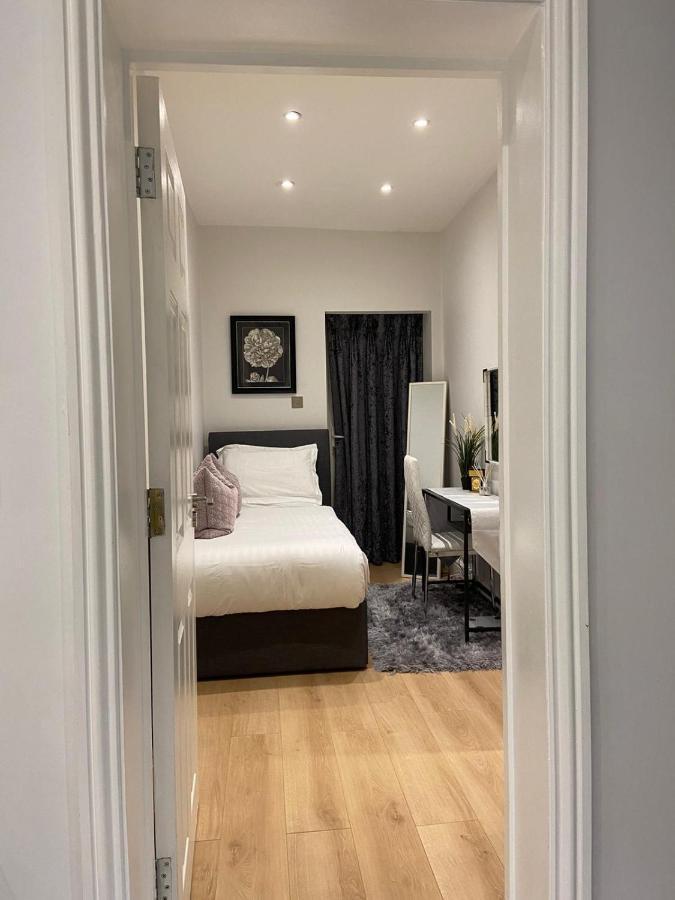 Apartmán Elegant 2 Bed Flat In Chiswick Londýn Exteriér fotografie